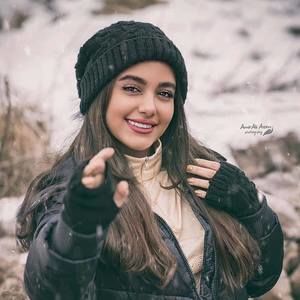 Meet your Posher, Aatifa